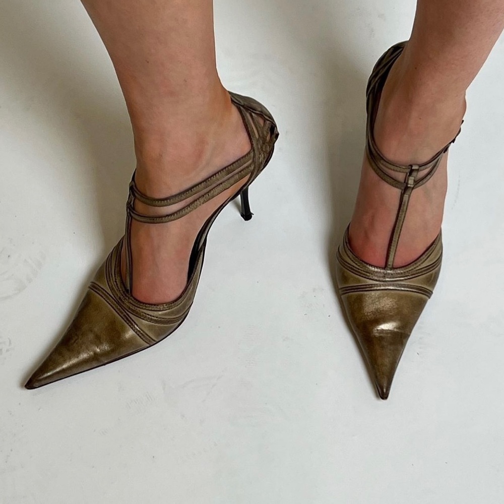 Chic Bronze Strappy Heels